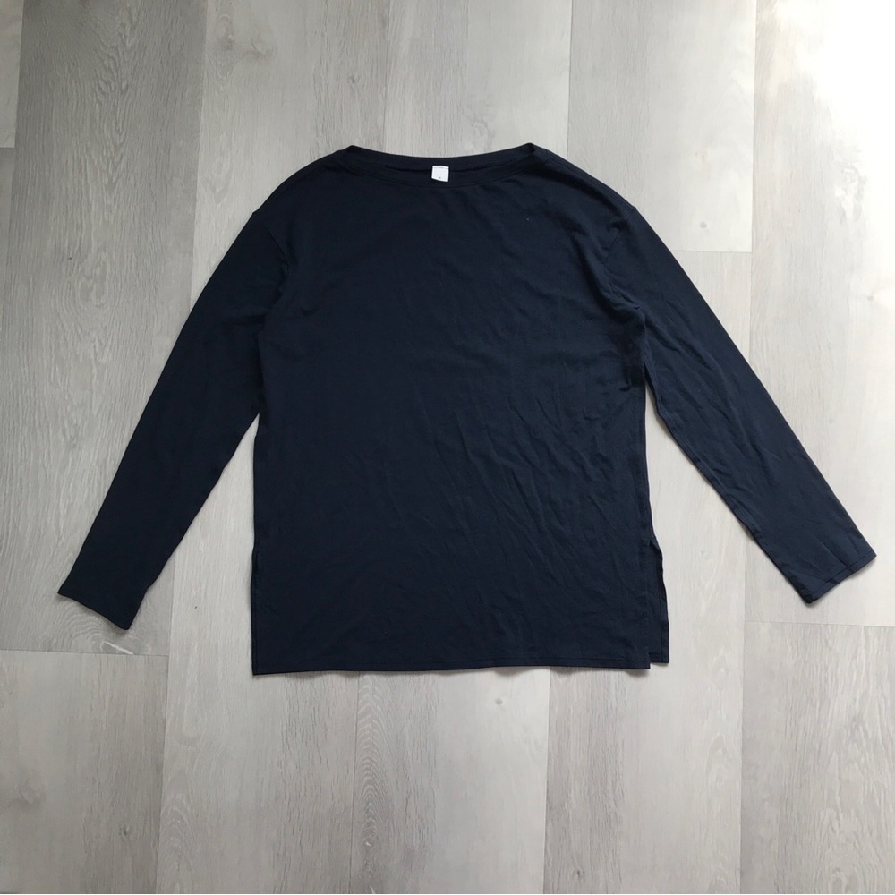 LULULEMON BLUE LONG SLEEVE SHIRT WOMENS 4